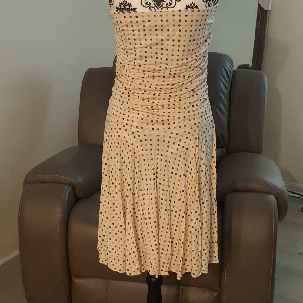 Dress - Picture 4 of 6